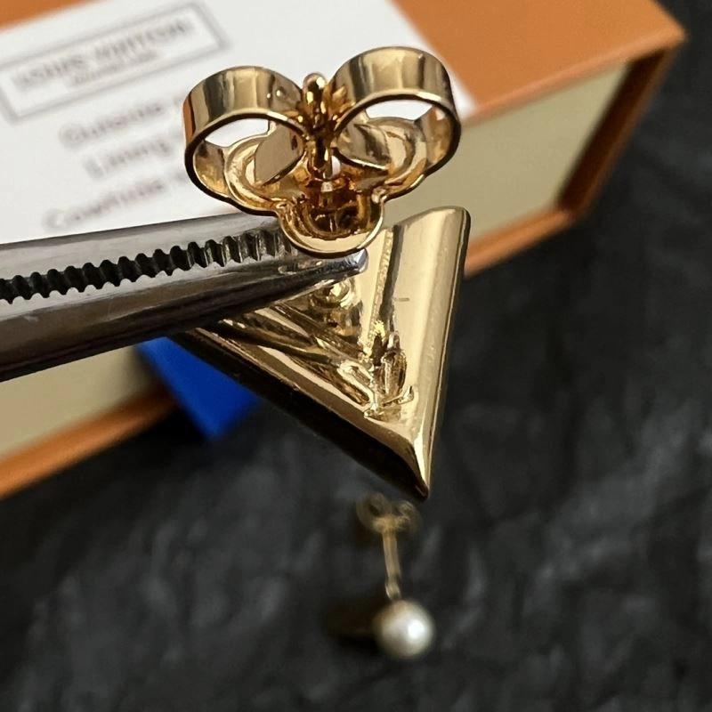 Comfortable Louis Vuitton Earrings 250571