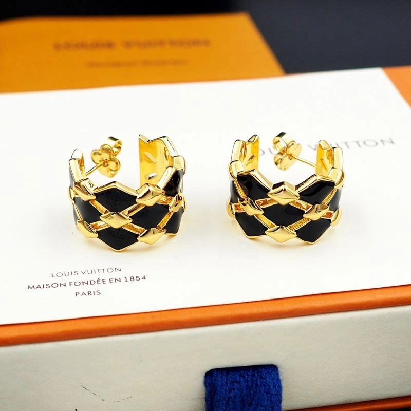Chic Louis Vuitton Earrings 250602