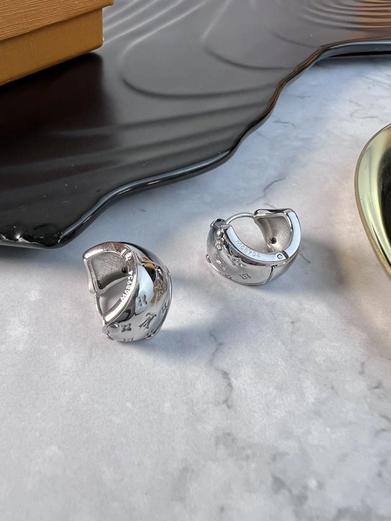 Louis Vuitton Earrings Breathable 250221