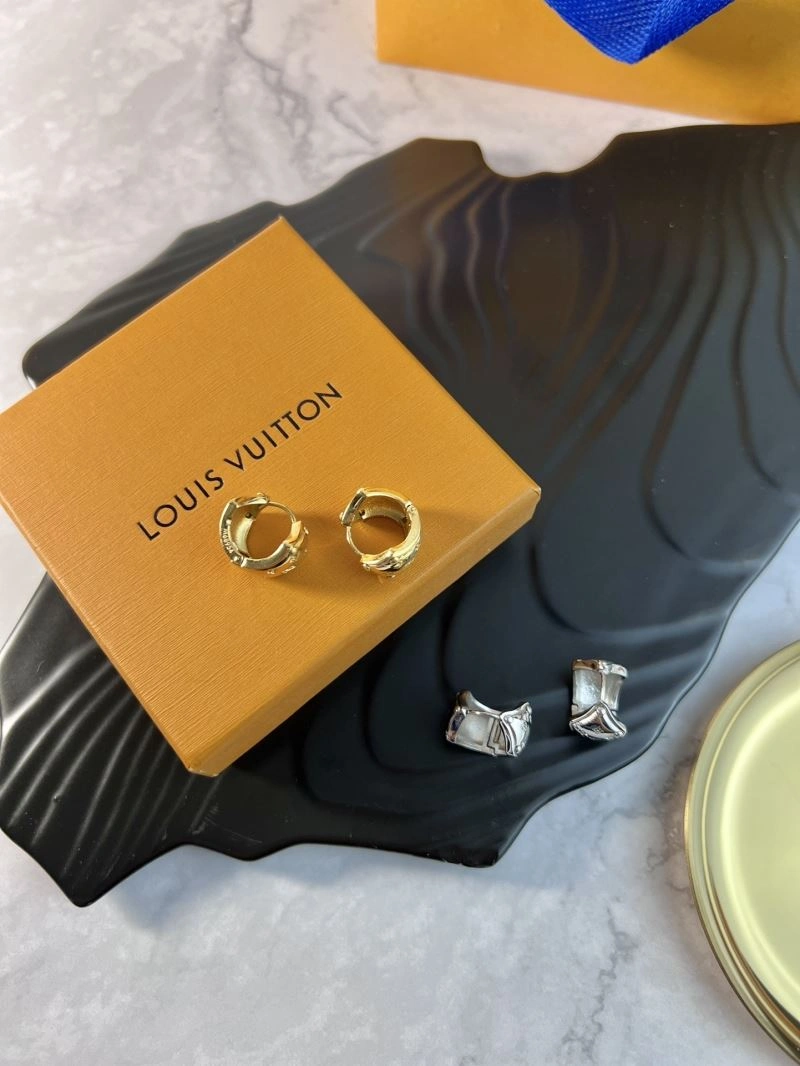 Louis Vuitton Earrings Breathable 250221