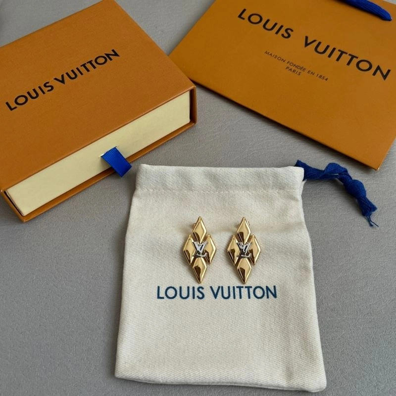 Louis Vuitton Earrings Attractive 250162