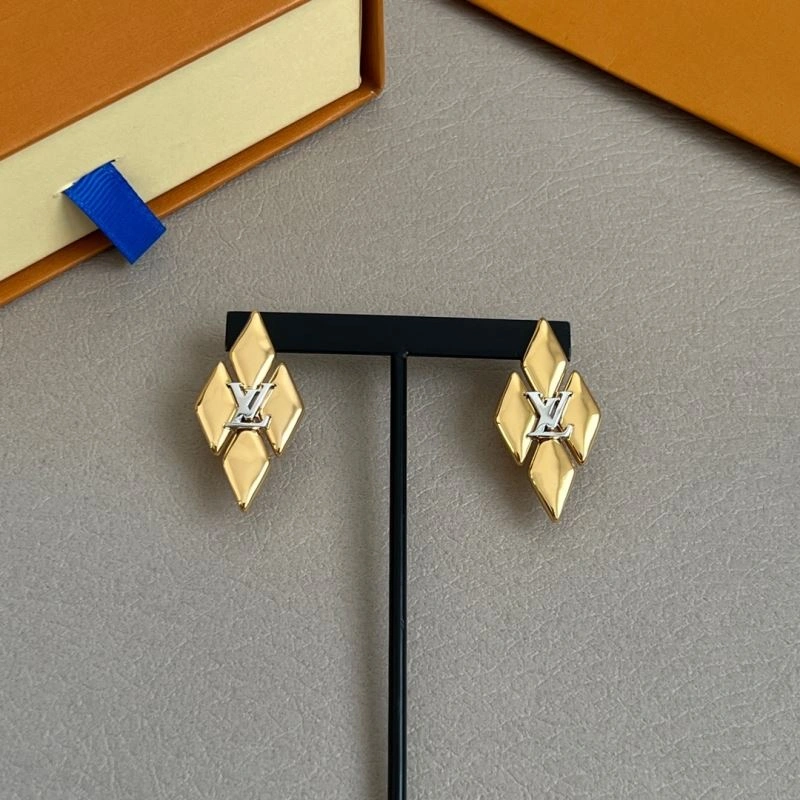 Louis Vuitton Earrings Attractive 250162