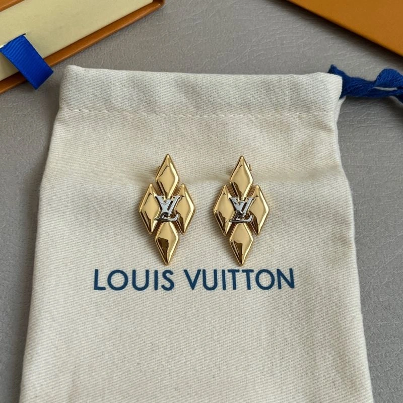 Louis Vuitton Earrings Attractive 250162