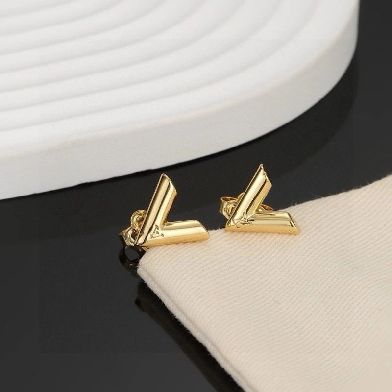 Louis Vuitton Earrings Breathable 250185