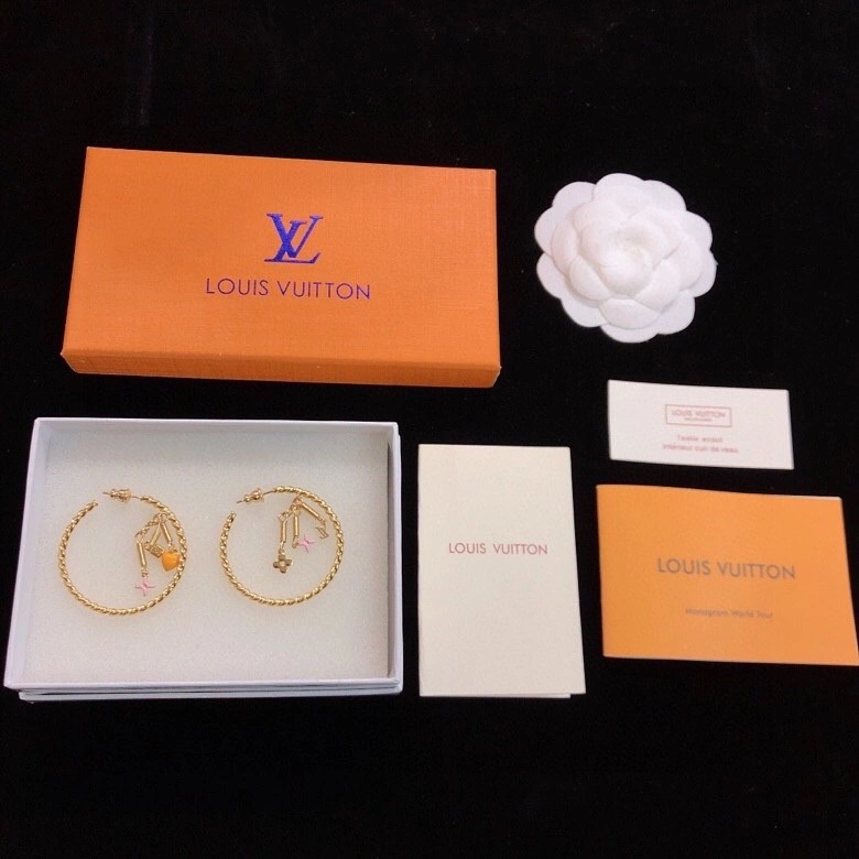 UrbanChic Louis Vuitton Earrings 250179