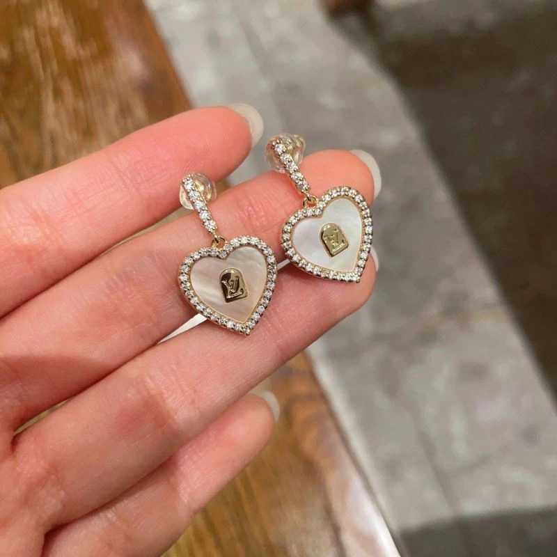 Louis Vuitton Earrings Modern 250177