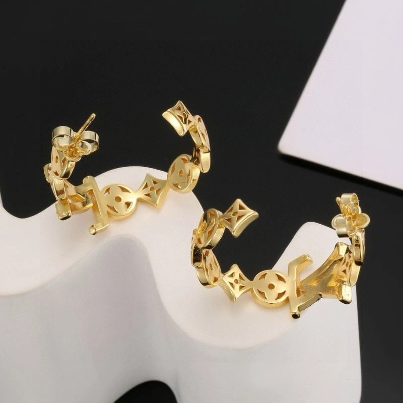 Lightweight Louis Vuitton Earrings 250173