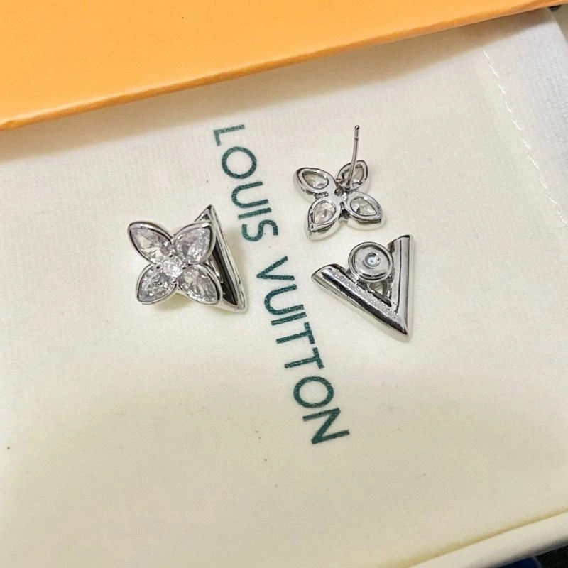 Louis Vuitton Earrings WeatherProof 250153