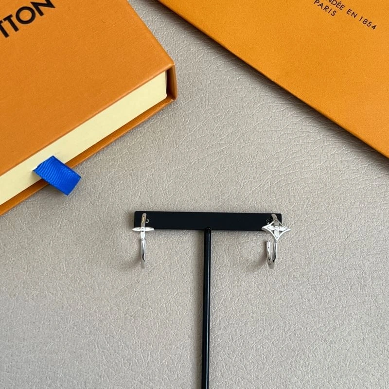 ModernLook Louis Vuitton Earrings 250126