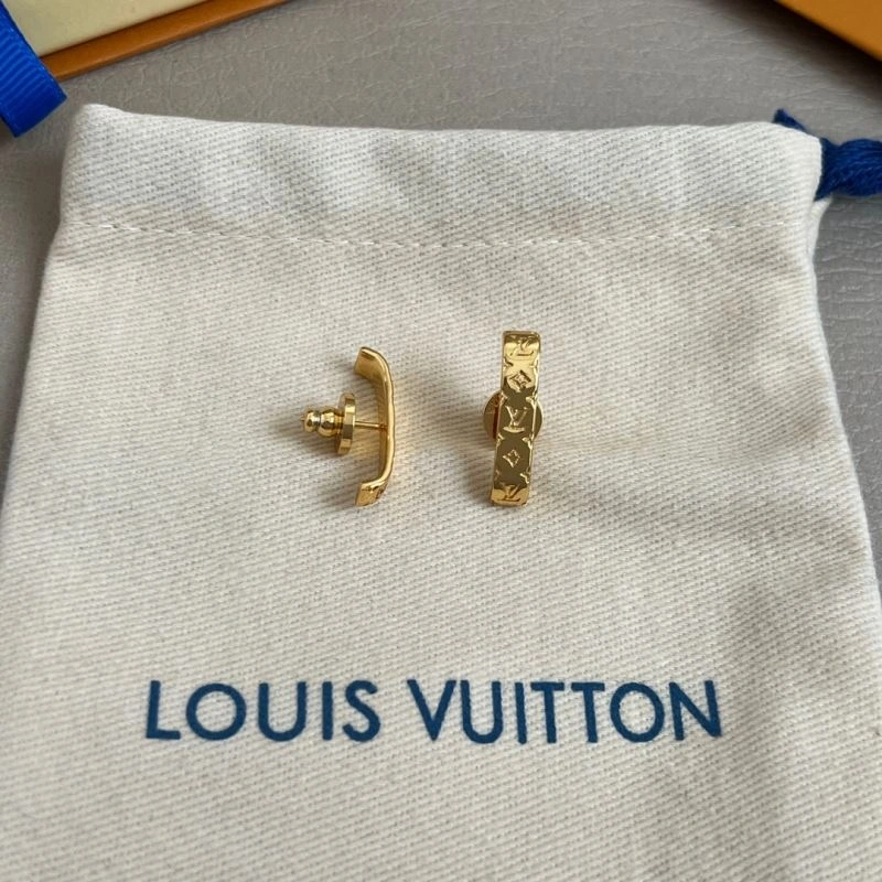 Louis Vuitton Earrings Comfortable 250120