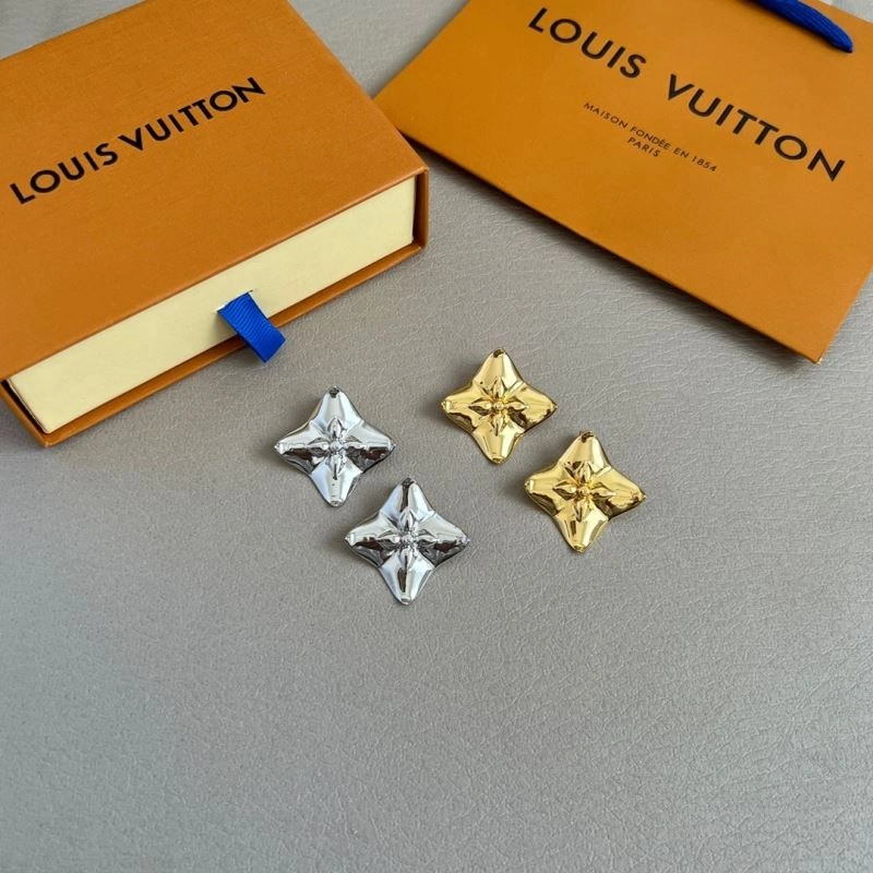 Compact Louis Vuitton Earrings 250127
