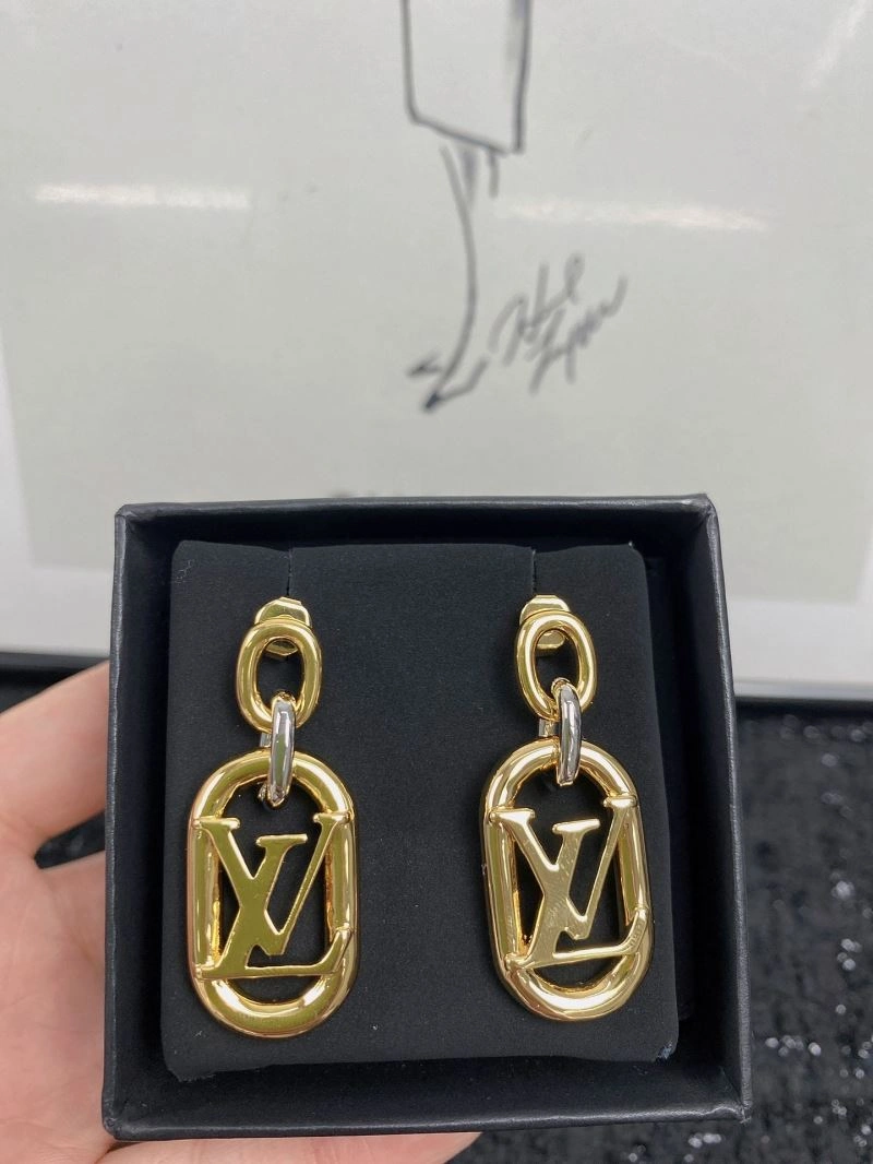 Cozy Louis Vuitton Earrings 250146