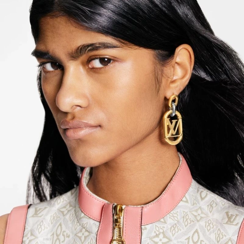 Cozy Louis Vuitton Earrings 250146