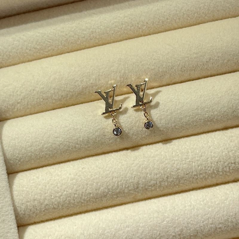 Flexible Louis Vuitton Earrings 250132
