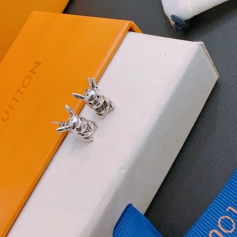 Louis Vuitton Earrings Classic 250129