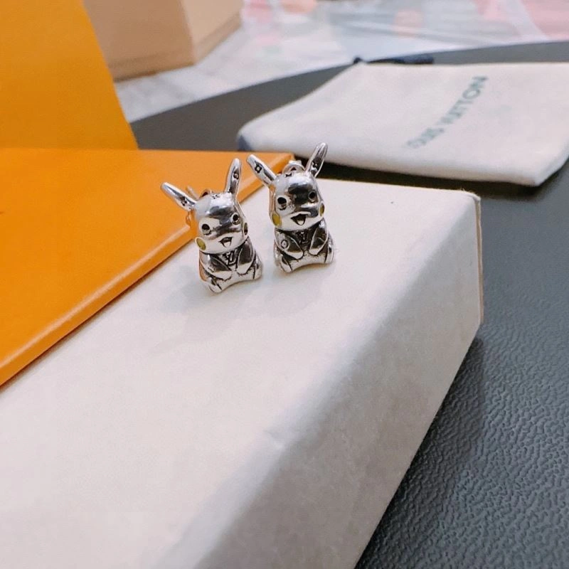Louis Vuitton Earrings Classic 250129