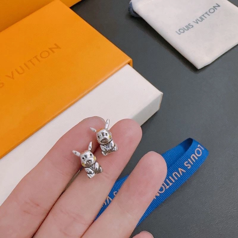 Louis Vuitton Earrings Classic 250129
