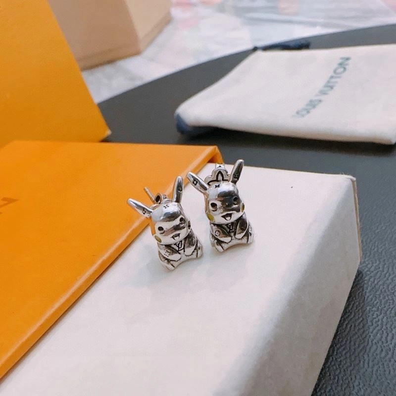 Louis Vuitton Earrings Classic 250129