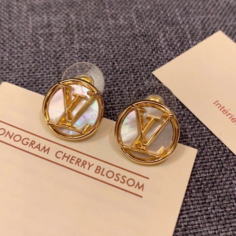 Louis Vuitton Earrings Comfortable 250145