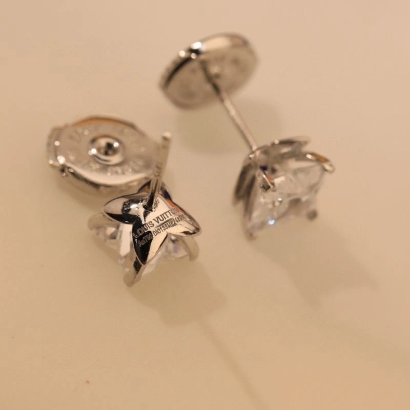 Louis Vuitton Earrings Seasonal 250137