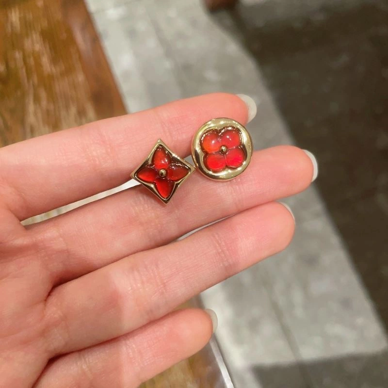 Tailored Louis Vuitton Earrings 250089