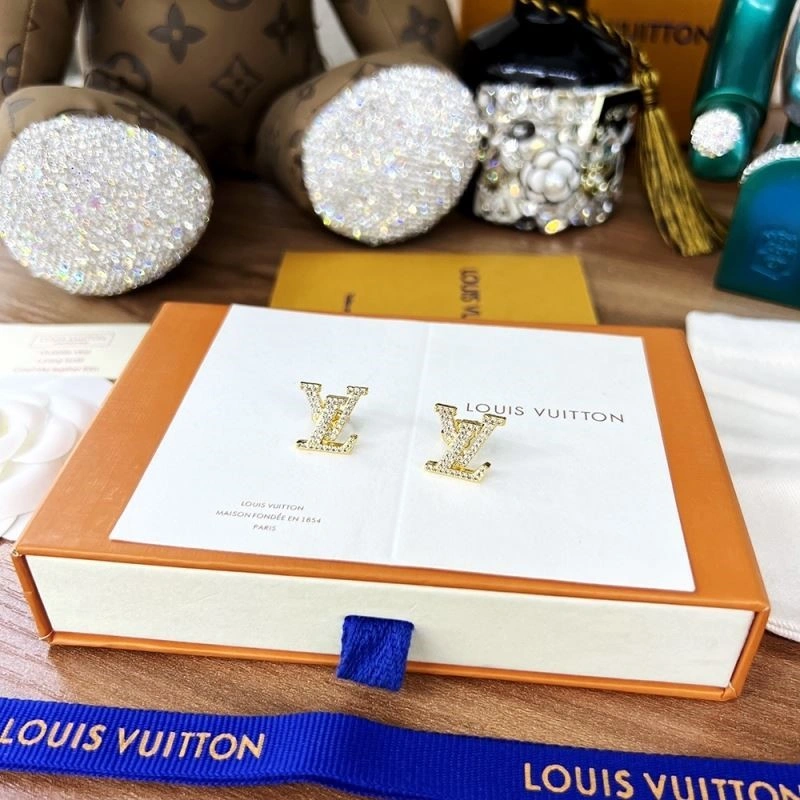 Bright Louis Vuitton Earrings 249804
