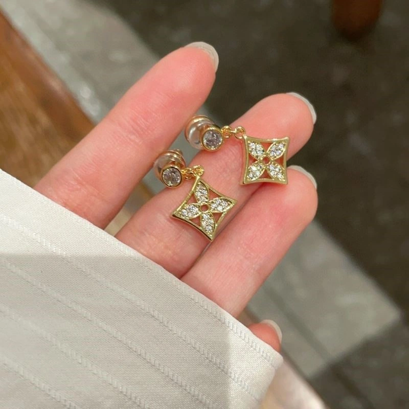 Louis Vuitton Earrings Lightweight 249798
