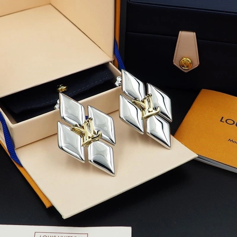 Sleek Louis Vuitton Earrings 249806