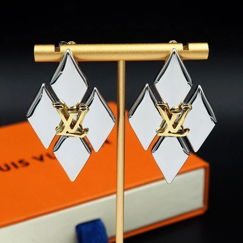 Sleek Louis Vuitton Earrings 249806