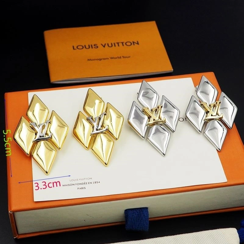 Sleek Louis Vuitton Earrings 249806