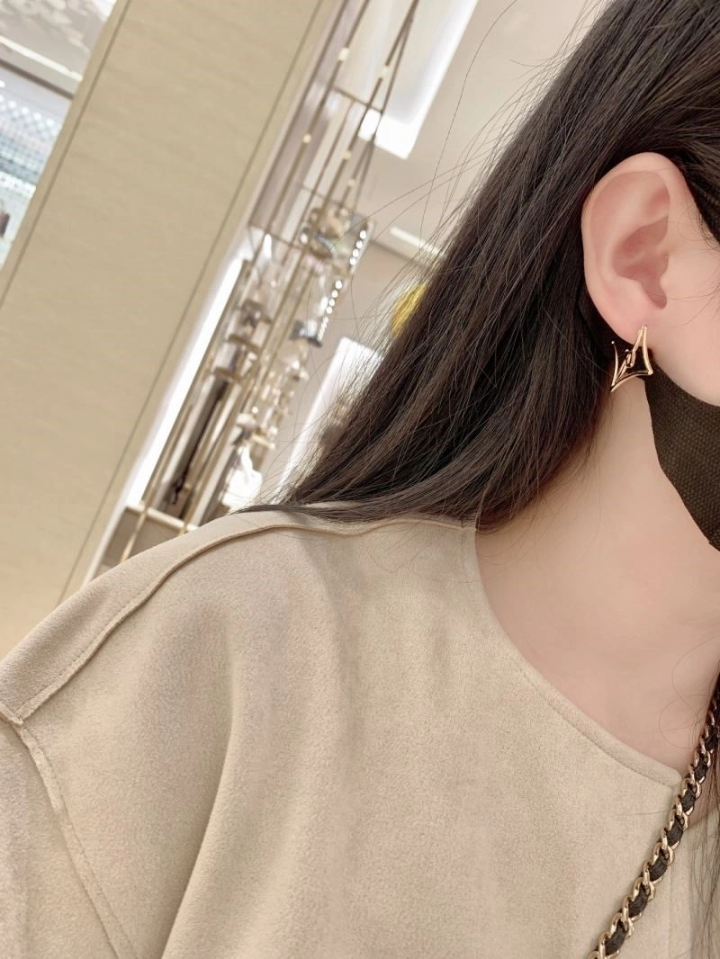 Premium Louis Vuitton Earrings 249805