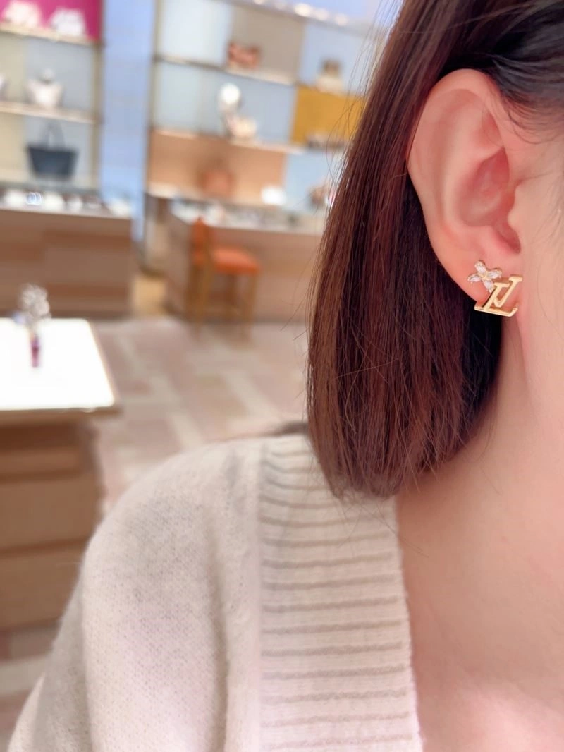 Flexible Louis Vuitton Earrings 249779