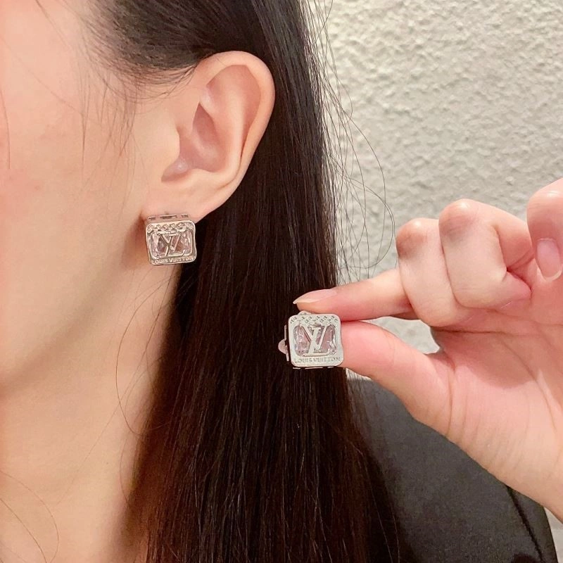 Effortless Louis Vuitton Earrings 249764