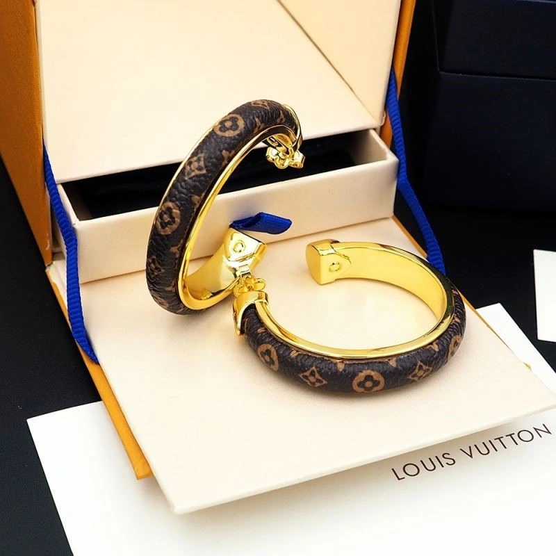 Breathable Louis Vuitton Earrings 249492