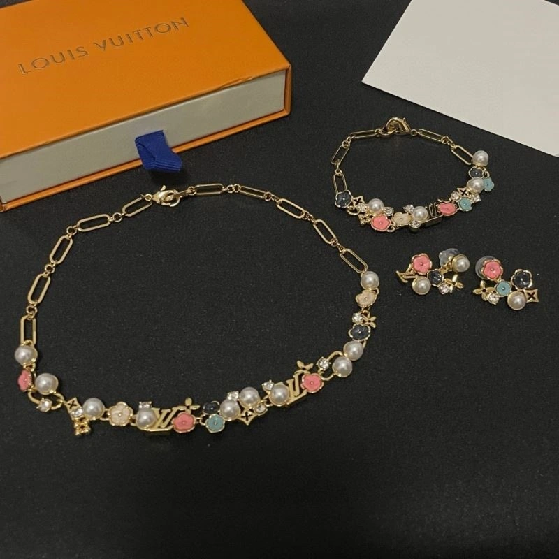 Premium Louis Vuitton Earrings 249493
