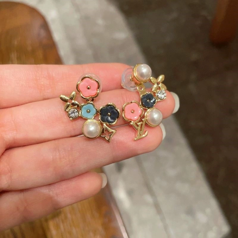 Premium Louis Vuitton Earrings 249493