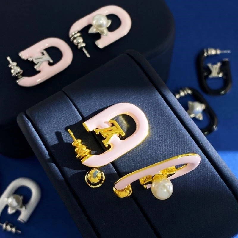 Louis Vuitton Earrings OnTrend 249423
