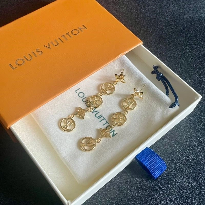 Minimalist Louis Vuitton Earrings 249405