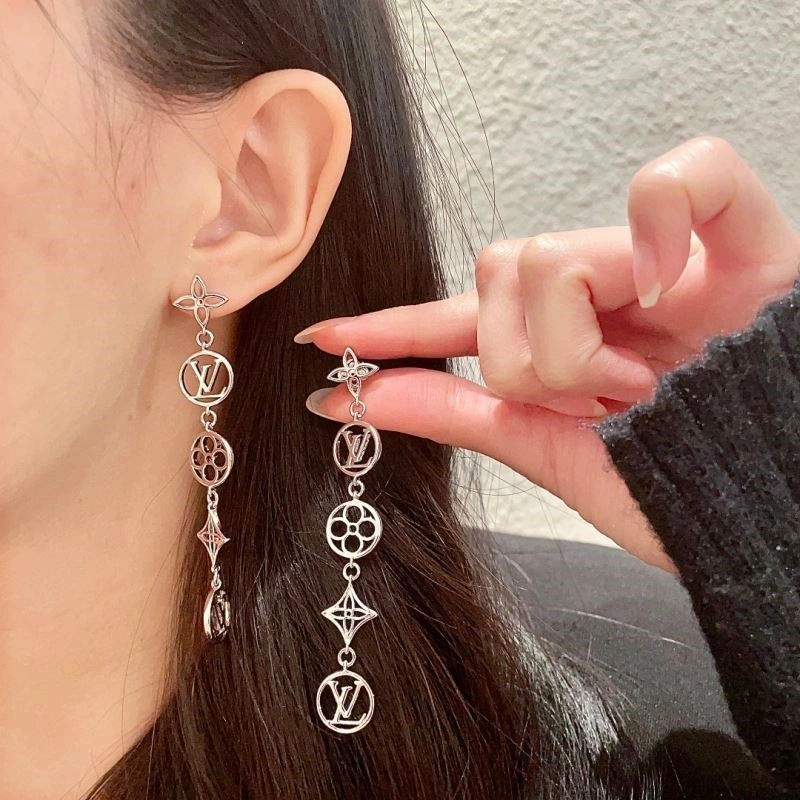Louis Vuitton Earrings FashionForward 249404