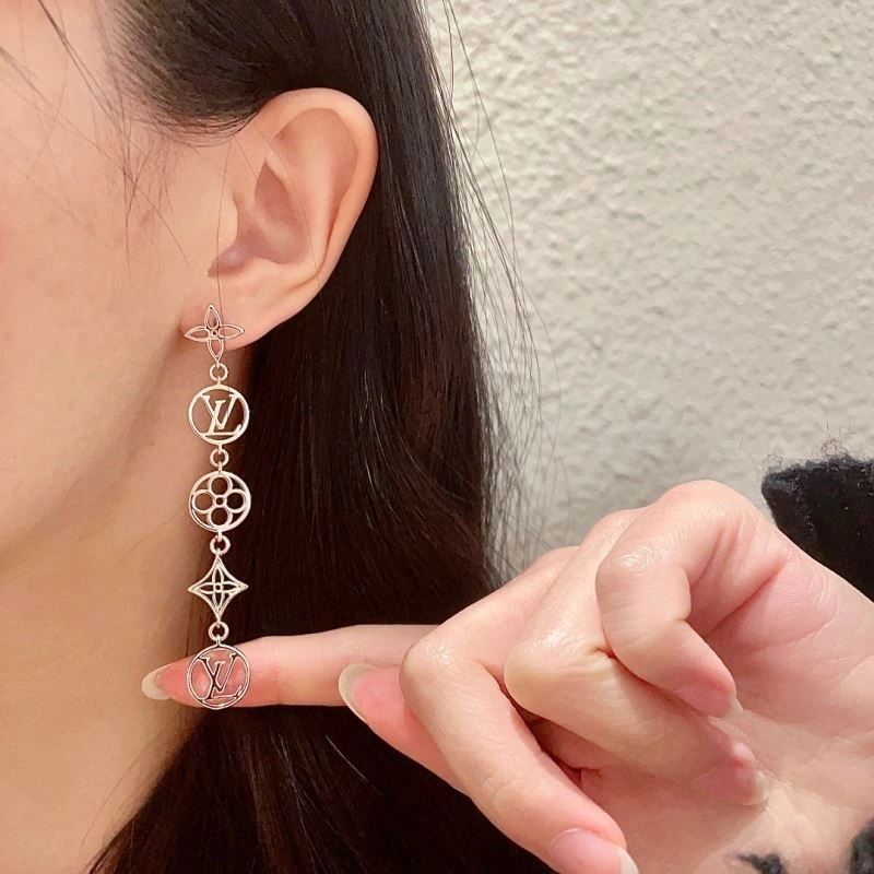 Louis Vuitton Earrings FashionForward 249404