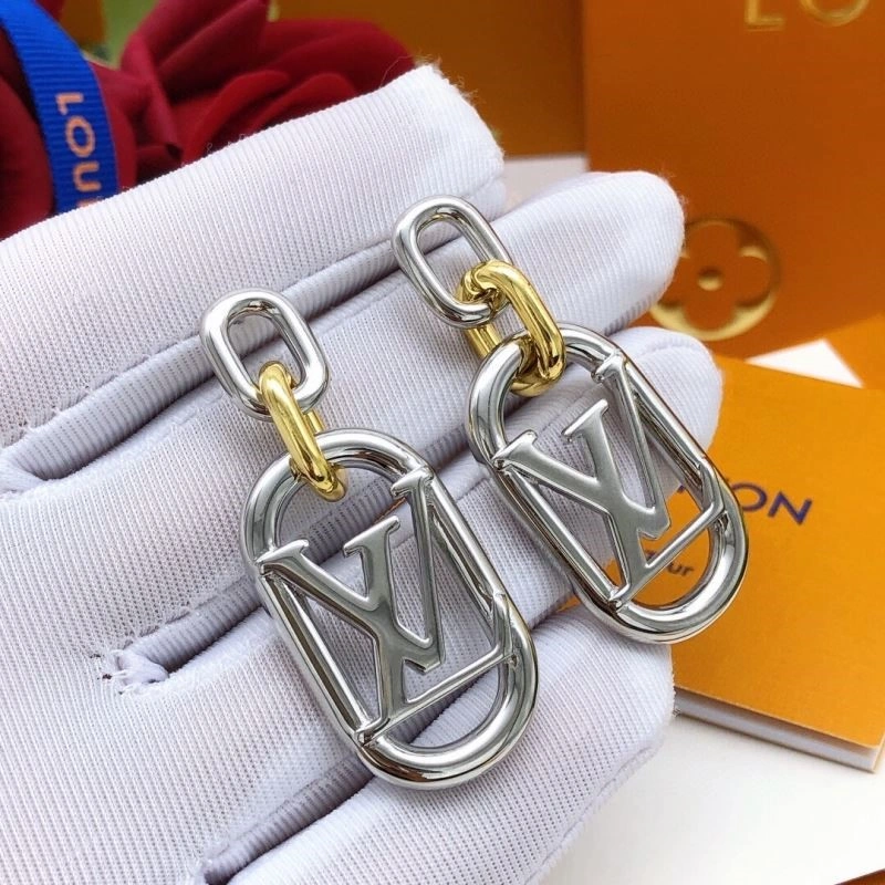 Versatile Louis Vuitton Earrings 249084
