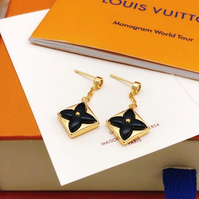 ModernLook Louis Vuitton Earrings 249073