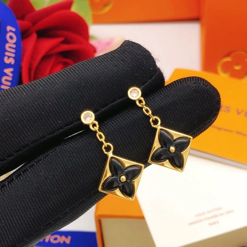 ModernLook Louis Vuitton Earrings 249073
