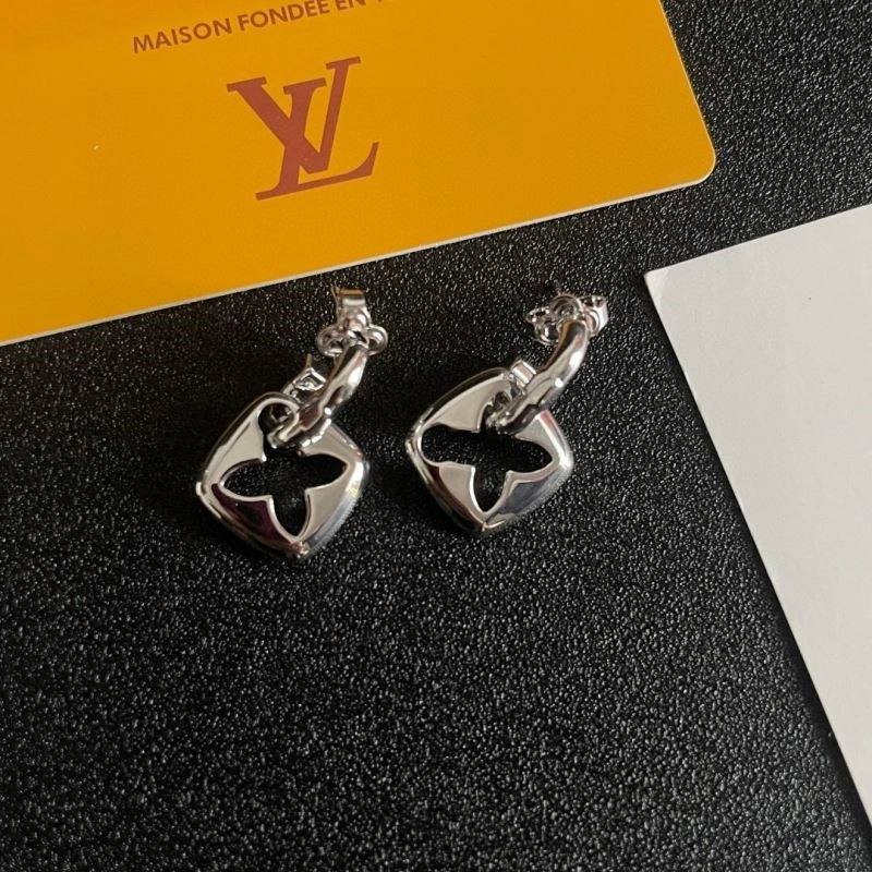 Louis Vuitton Earrings Effortless 249089