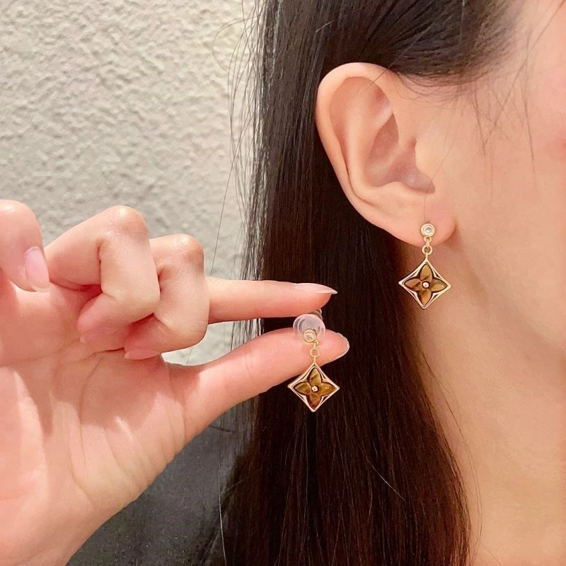 Louis Vuitton Earrings Supportive 249090