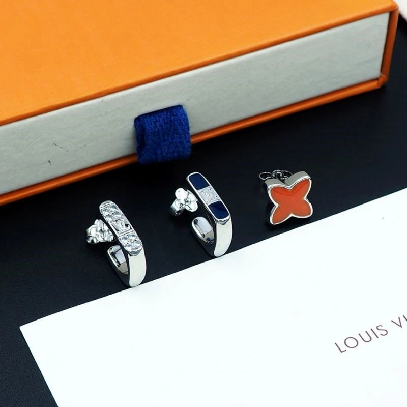 Tailored Louis Vuitton Earrings 249064