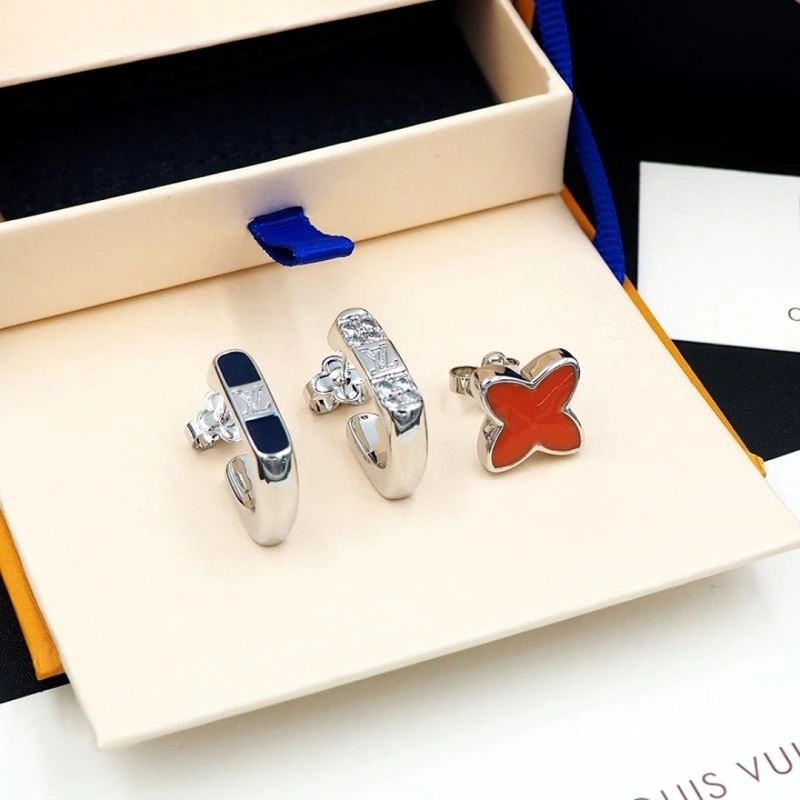 Tailored Louis Vuitton Earrings 249064