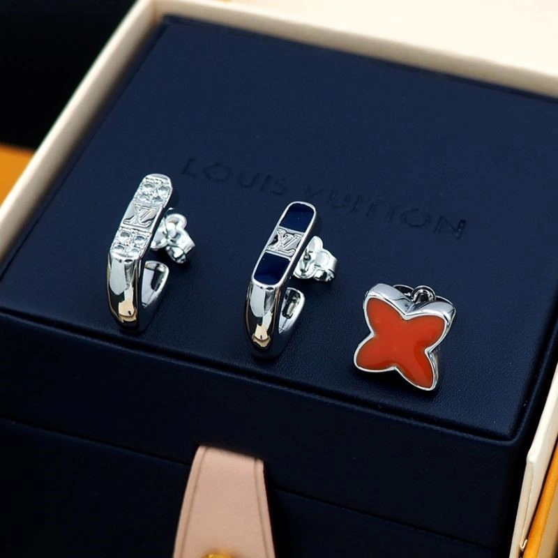 Tailored Louis Vuitton Earrings 249064