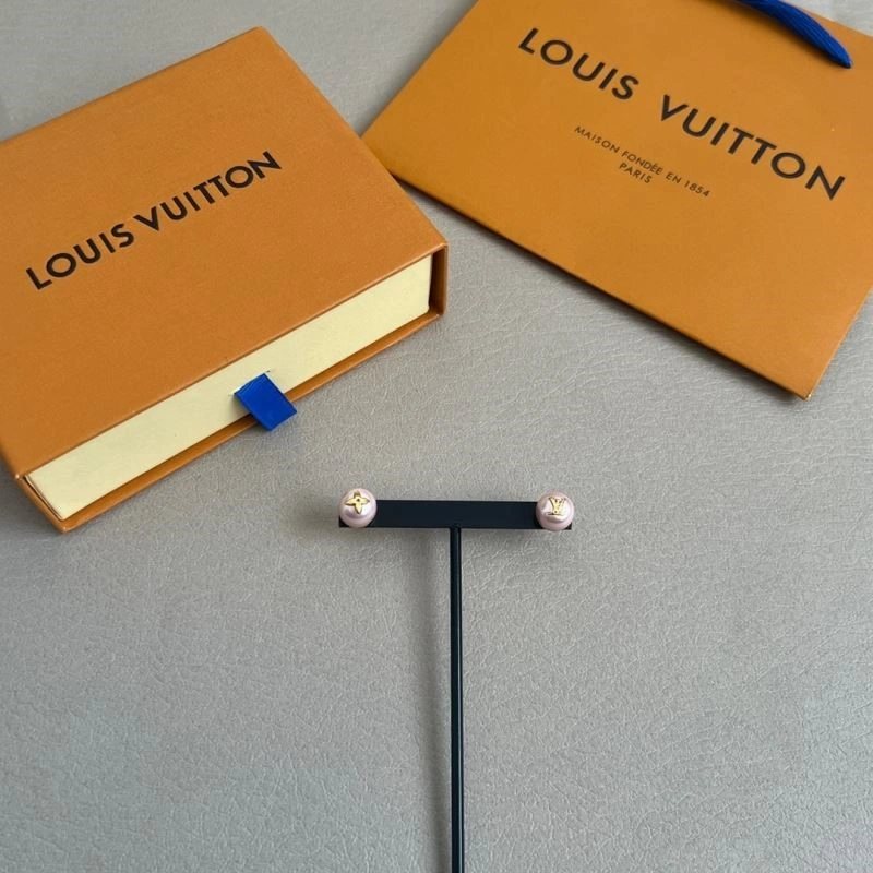 Trendsetting Louis Vuitton Earrings 249038