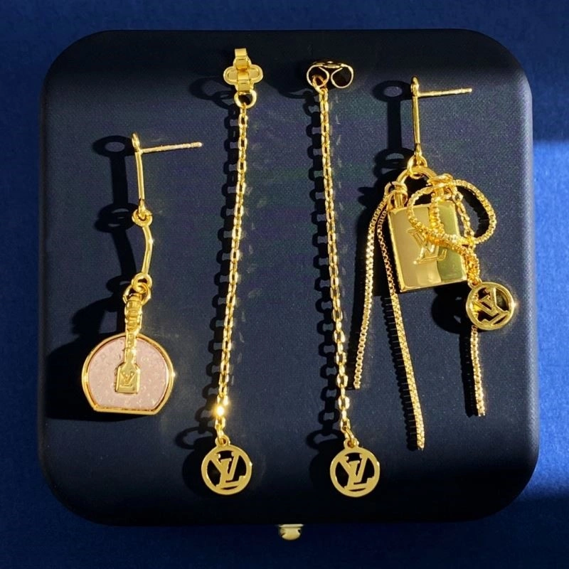 Effortless Louis Vuitton Earrings 249033